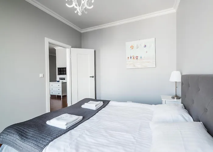 Apartment: Triton Park Apartments