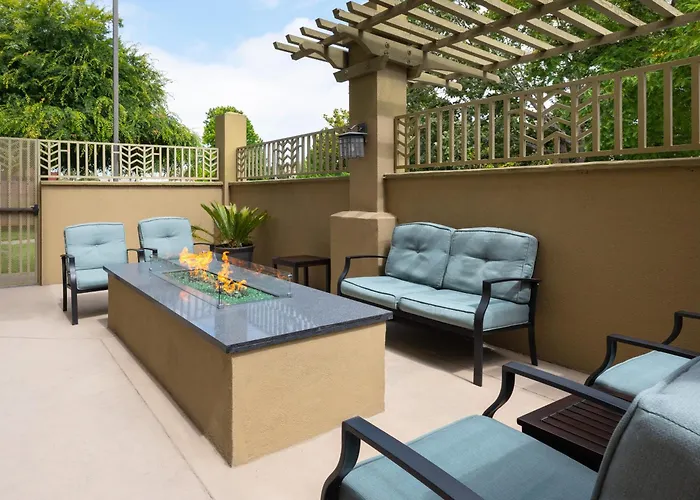 Cheap hotels Larkspur Landing Extended Stay Suites Hillsboro