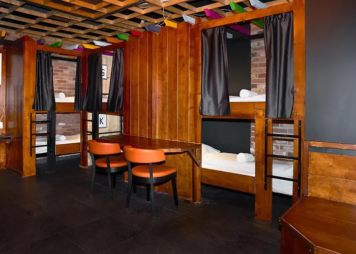 Hôtel pour familles: Amsterdam Teleport Hotel - Free Parking