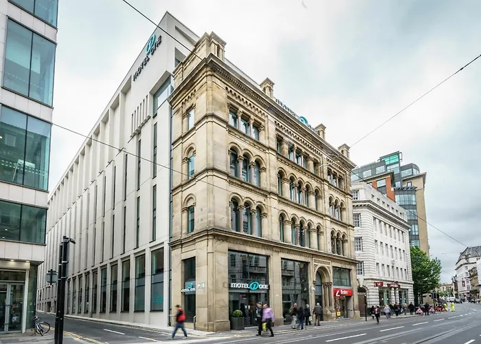 Pet Friendly hotel: Motel One Manchester-Royal Exchange