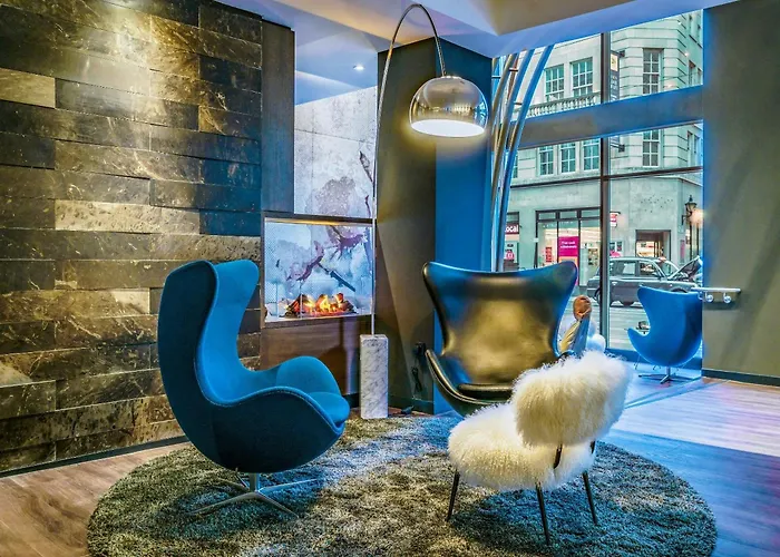 Pet Friendly hotel: Motel One Manchester-Royal Exchange