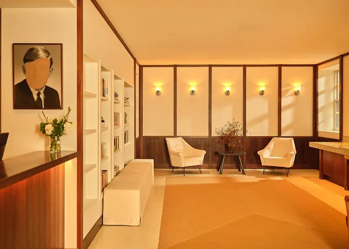 Cheap hotel: The Jane Hotel