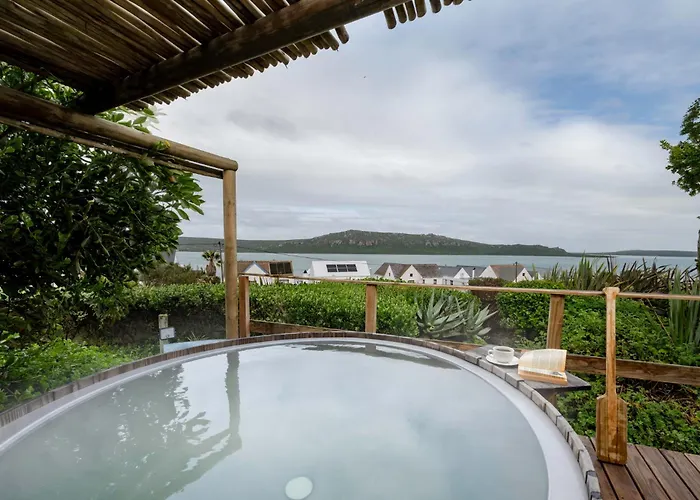 Romantic hotel: Adventure Pad'S By The Farmhouse Hotel