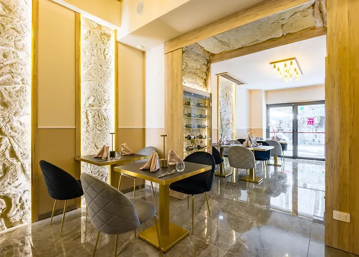 Bella Napoli Suites