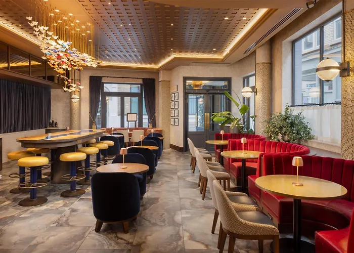 Сity center hotels Lost Property St Pauls London, Curio Collection By Hilton