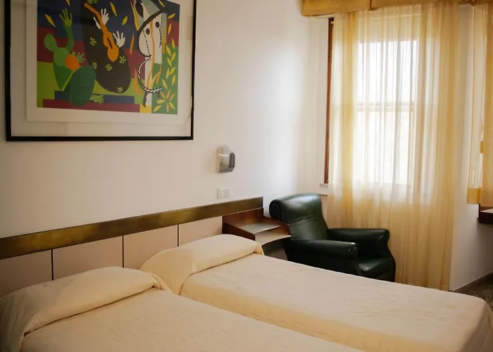 Hotel Napoleon Rimini - City & Station