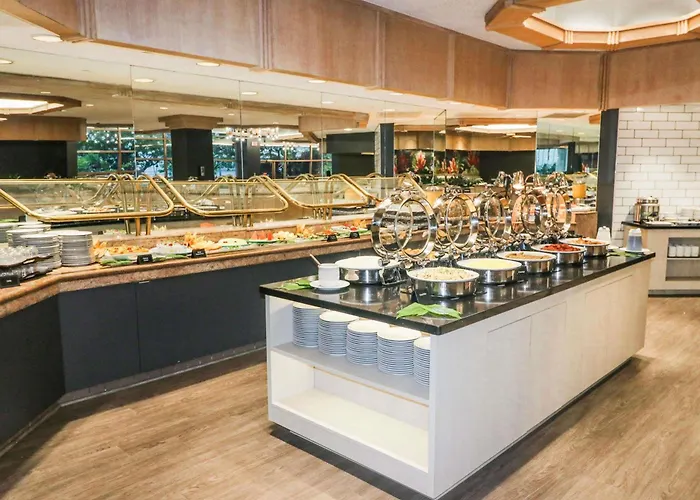 Golf hotels Ala Moana Honolulu By Mantra