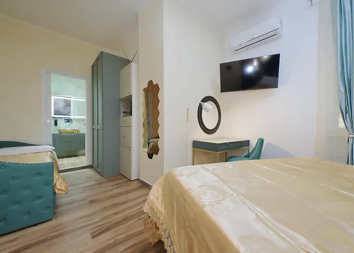 Hotel Jacuzzi: Just Chilling Suite