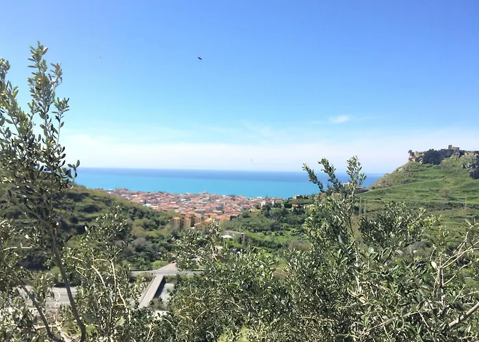 Villa con piscina: Il Mandorlo