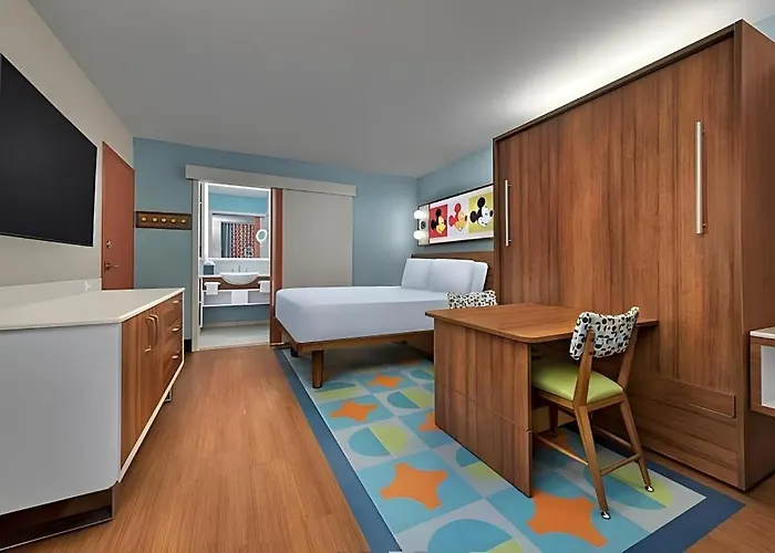 Family Hotel: Disney'S Pop Century Resort