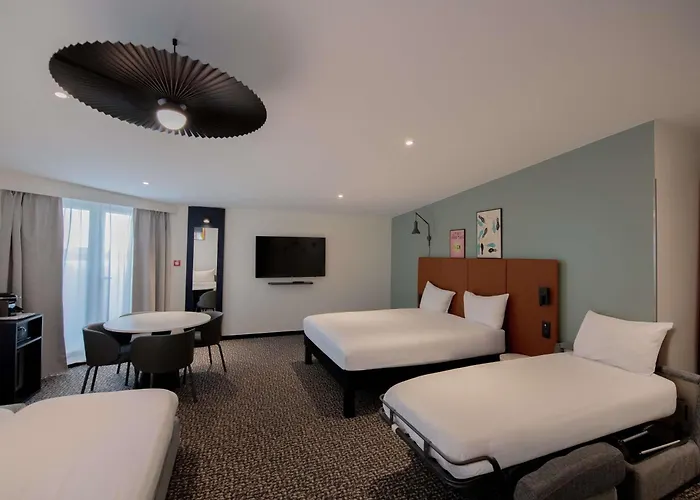 Hotel familiar: Ibis Paris Canal Saint Martin