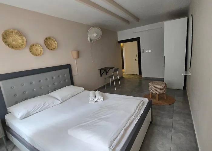 Hostel: Woke Indiranagar