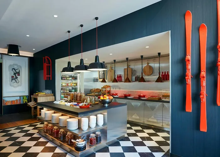 CitizenM