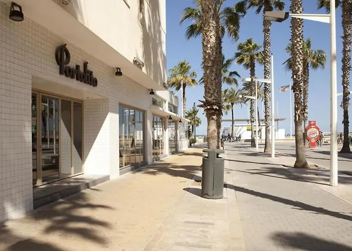 Malvarrosa Beach Rooms