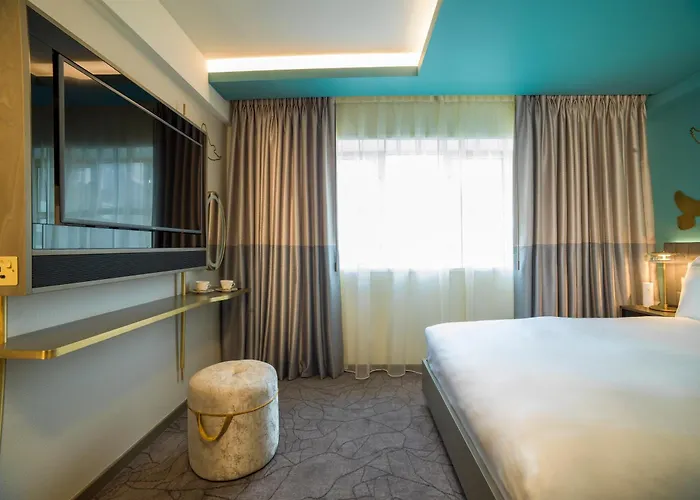 Middle Eight - Covent Garden - Preferred s And Resorts