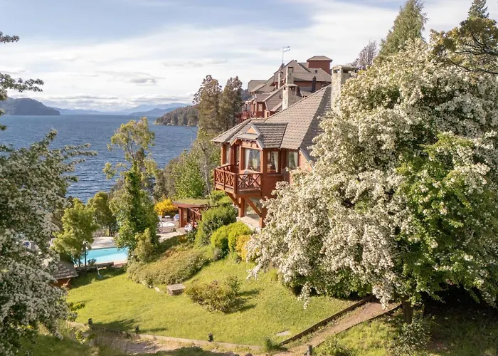  Charming Luxury Lodge & Private Spa