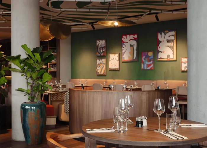 Doubletree By Hilton Centraal Station