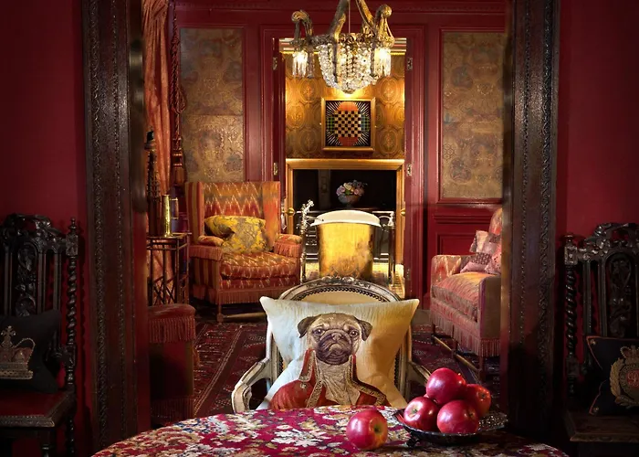 5 star hotel: The Witchery By The Castle