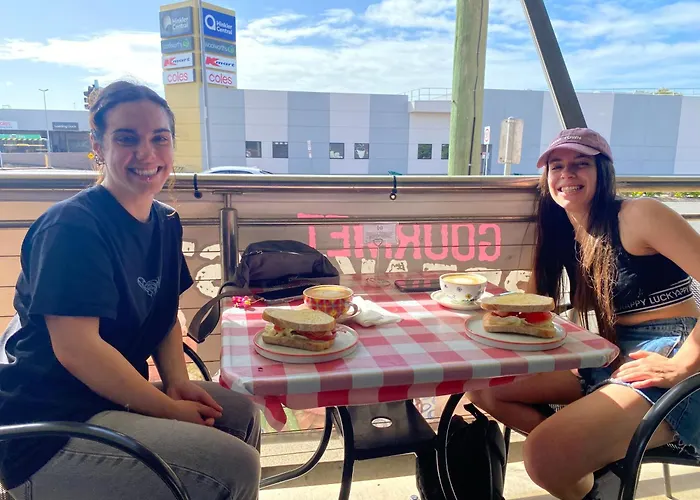 Tomato Backpackers