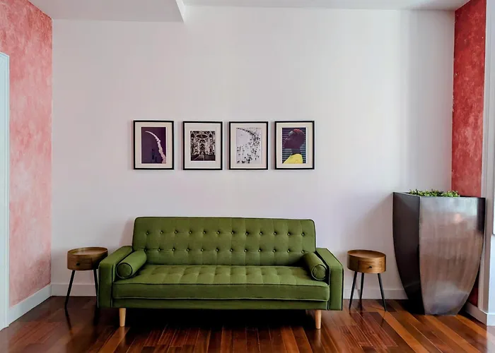 Lost Lisbon :: Cais House