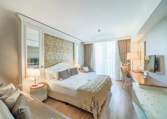 Resorts Guide Aska Lara Resort & Spa