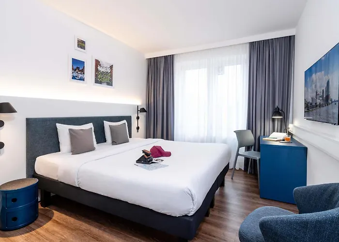  Ibis Styles Hamburg Alster City