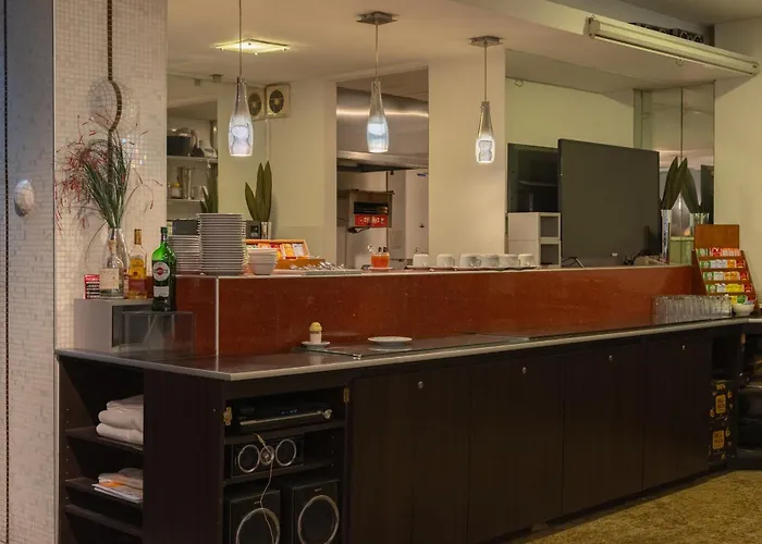 Zoom Apartments Hotel
