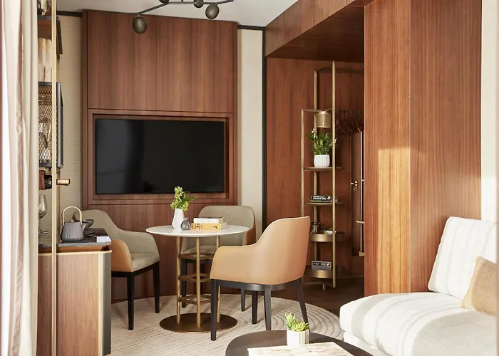 Hotel 5 Estrellas Thompson Madrid, By Hyatt