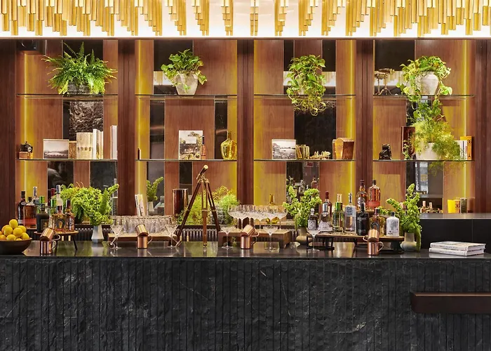 Hotel 5 Estrellas Thompson Madrid, By Hyatt