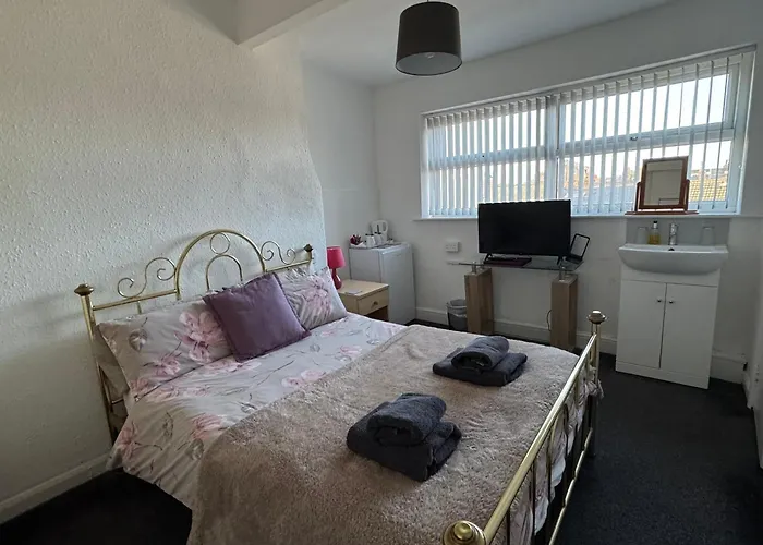  Carlton House Guesthouse