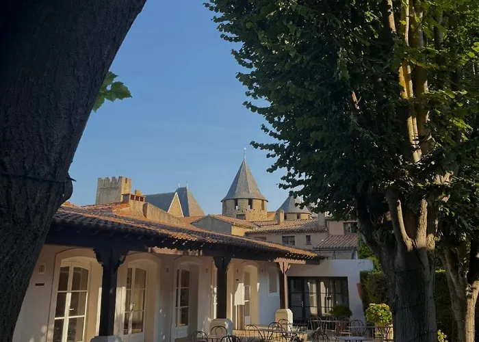 Animaux admis Western Plus Le Donjon - Cœur De La Cité Médiévale