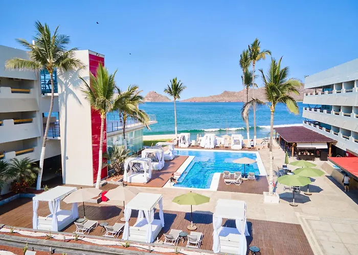 Hot Tub in Room Emporio Mazatlan