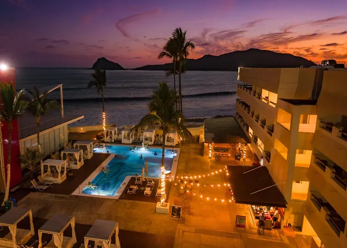 Hot Tub in Room Emporio Mazatlan