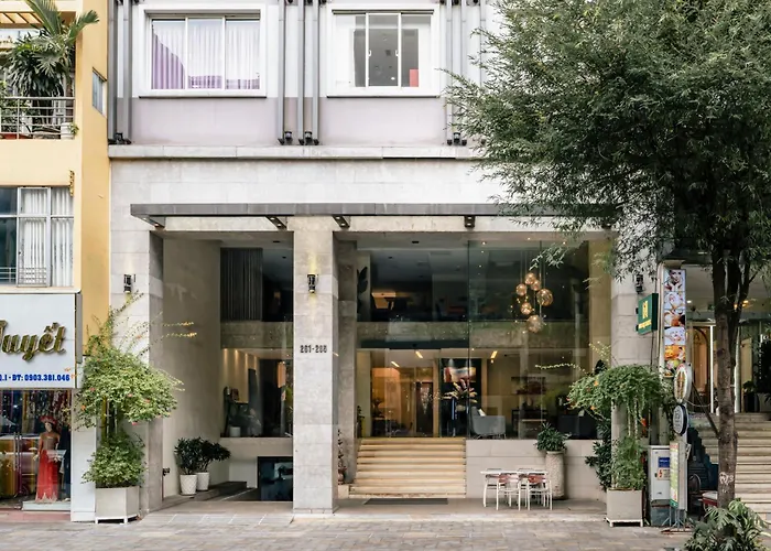 The Luxe Hotel Saigon
