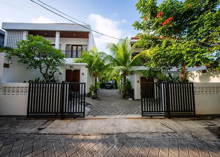 Surf Lodge