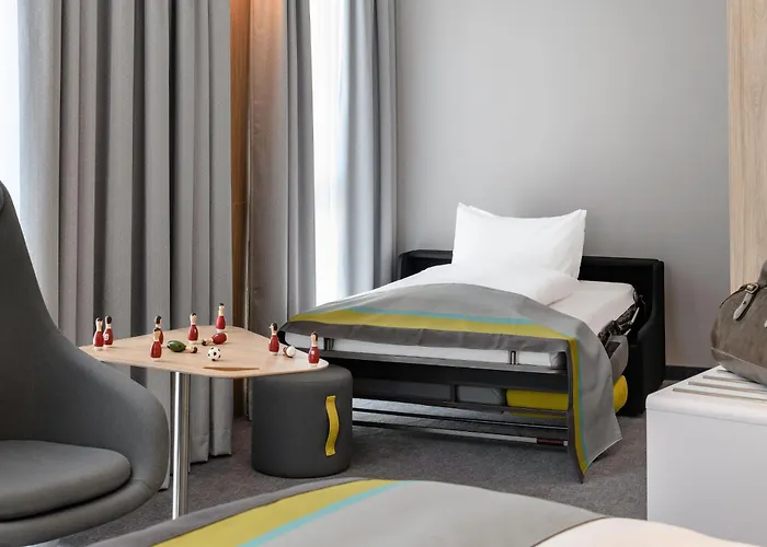 Holiday Inn Express - By Ihg