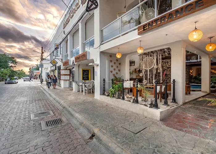 Ahava Hotel
