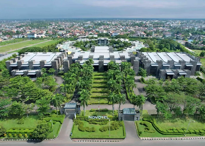 Family resorts Novotel Palembang