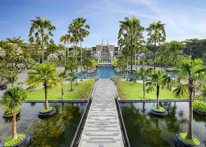 Family resorts Novotel Palembang