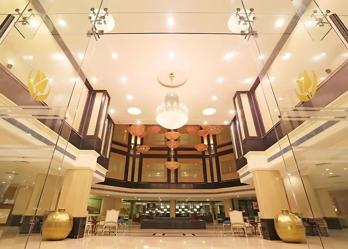 Golden Tulip City Center