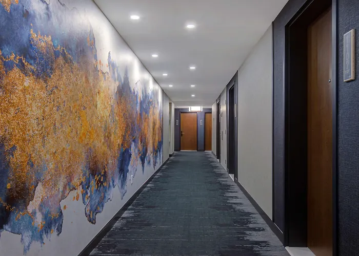 Homewood Suites By Hilton Montreal Downtown