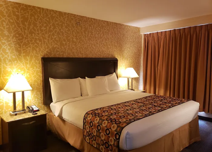 Elmhurst Hotel