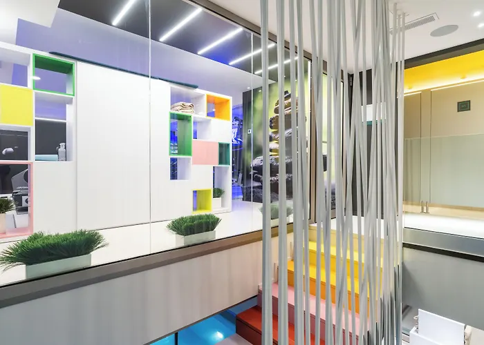 Suites Plaza & Wellness