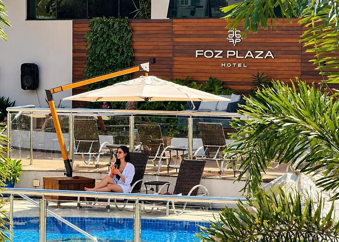 Foz Plaza