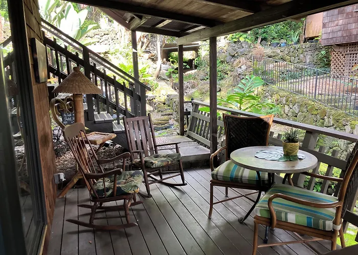 Bed and Breakfast Hale Maluhia Country