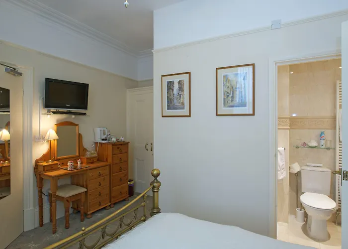 5 star hotels Barbican House