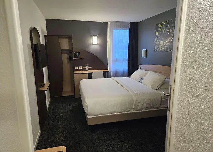 Kyriad -Espace MendesFrance