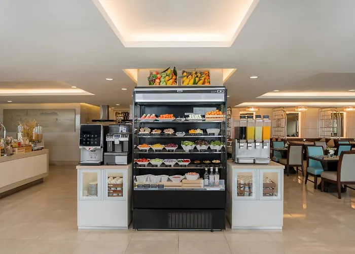 Centre Point Plus Silom - Newly Renovated