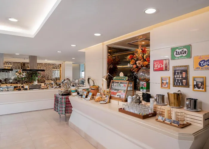 Centre Point Plus Silom - Newly Renovated