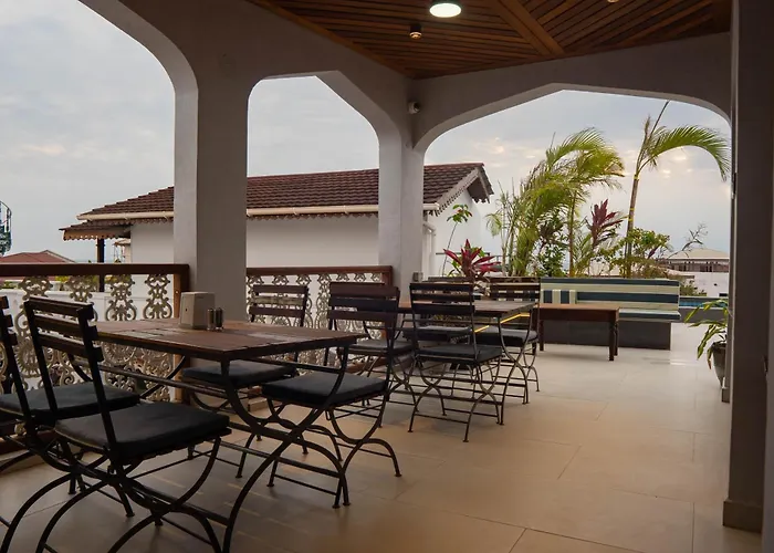 Dhow Palace